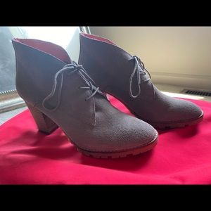 GAP block heeled booties